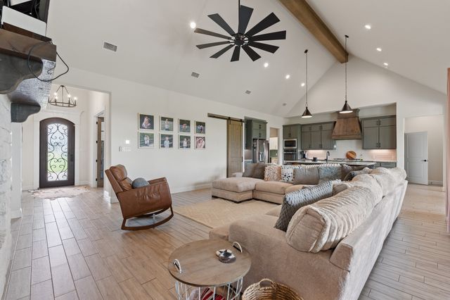 6048 Bella Terra Lane, Godley, TX 76044