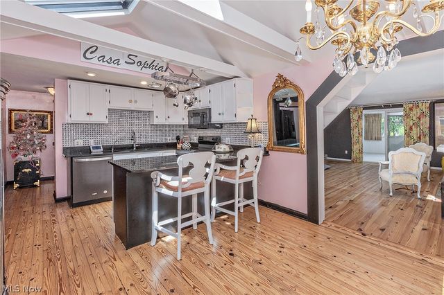 15879 Hemlock Road, Chagrin Falls, OH 44022