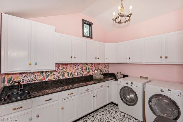 15879 Hemlock Road, Chagrin Falls, OH 44022