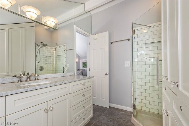 15879 Hemlock Road, Chagrin Falls, OH 44022