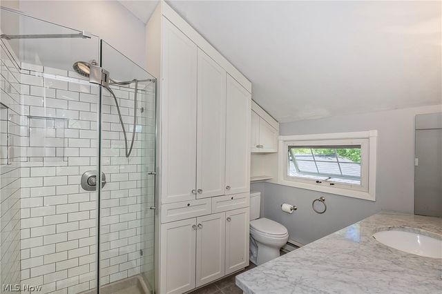 15879 Hemlock Road, Chagrin Falls, OH 44022