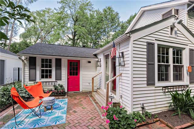 15879 Hemlock Road, Chagrin Falls, OH 44022