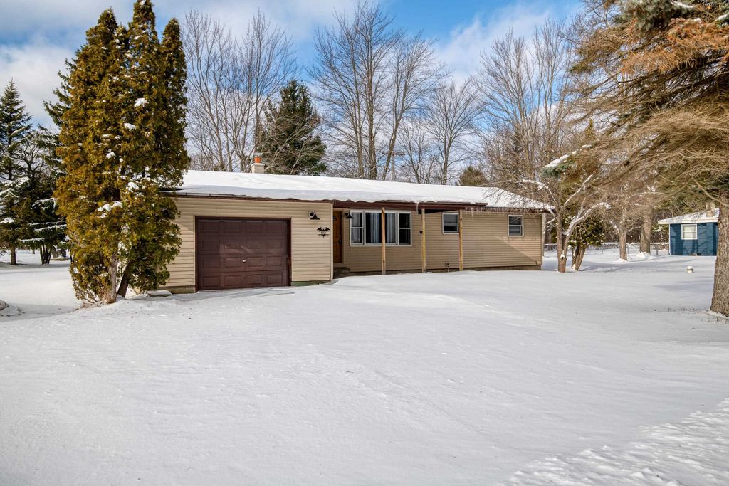 1021 W Kalkaska Road, Kalkaska, MI 49646