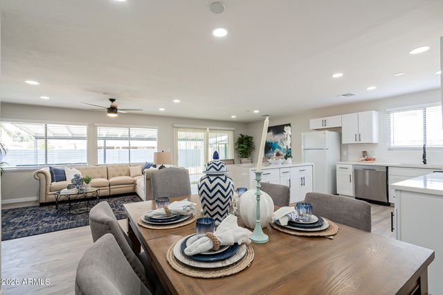 3232 E EMILE ZOLA Avenue, Phoenix, AZ 85032