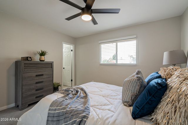3232 E EMILE ZOLA Avenue, Phoenix, AZ 85032