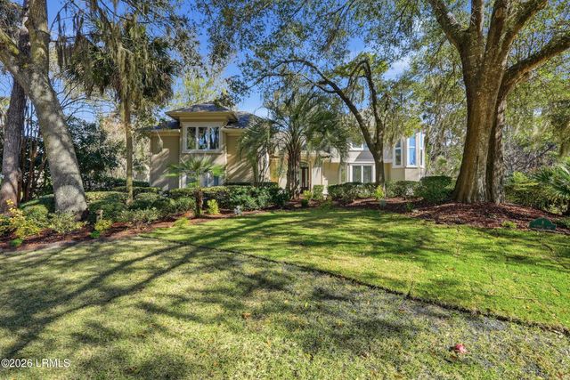 8 Queens Way, Hilton Head Island, SC 29928