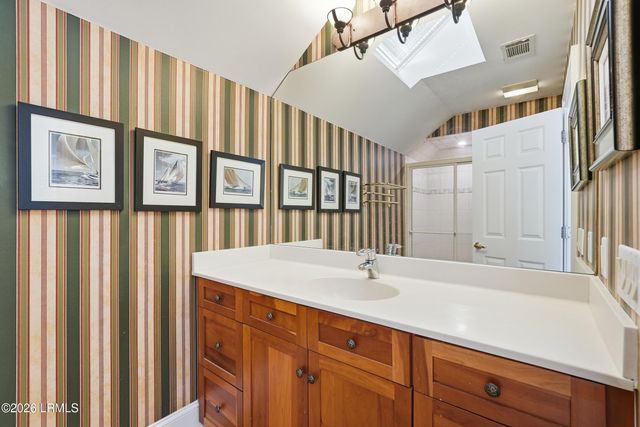 8 Queens Way, Hilton Head Island, SC 29928