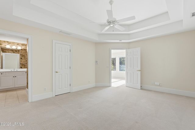 8 Queens Way, Hilton Head Island, SC 29928