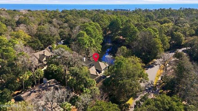 8 Queens Way, Hilton Head Island, SC 29928