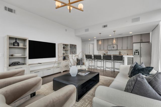 1212 Laurel St Apt 1815, Nashville, TN 37203