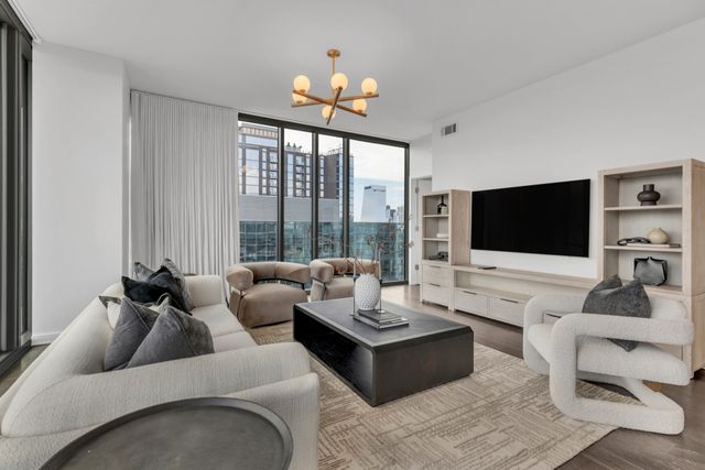 1212 Laurel St Apt 1815, Nashville, TN 37203