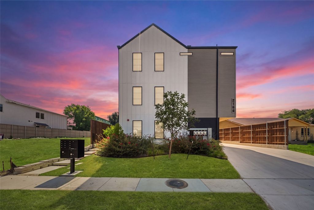 2166 Lovedale Avenue 102, Dallas, TX 75235 — exterior