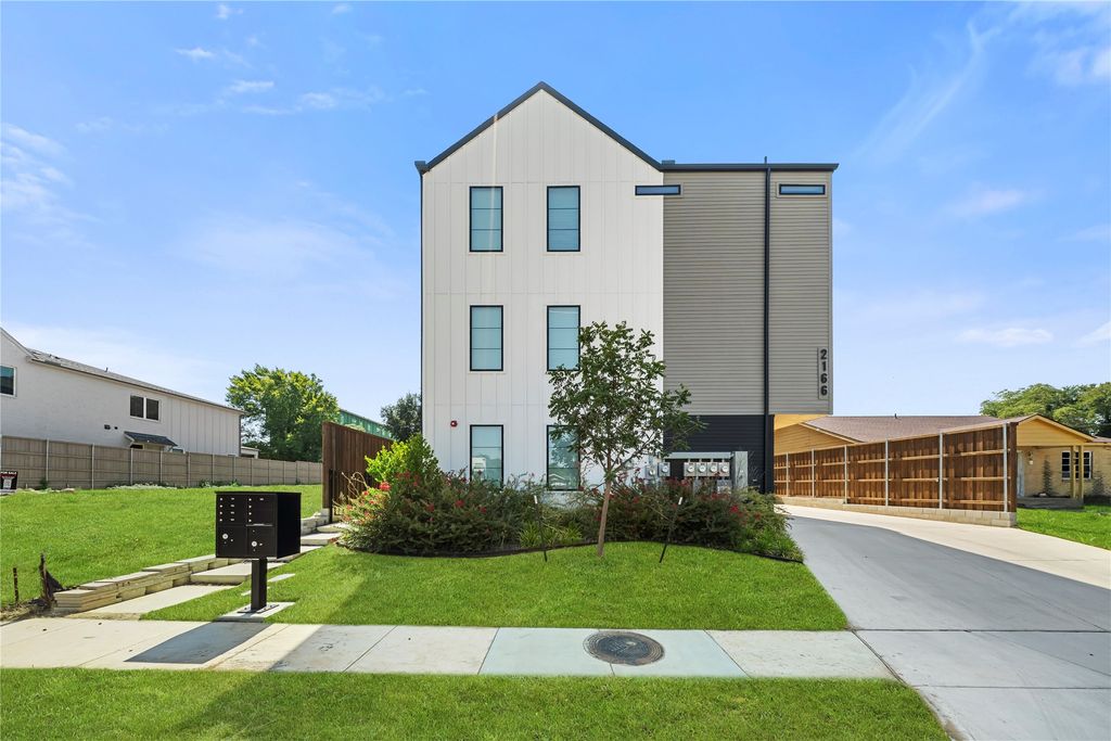2166 Lovedale Avenue 102, Dallas, TX 75235 — photo 2