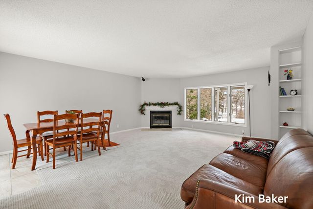 17708 Oakwood Drive, Spring Lake Twp, MI 49456