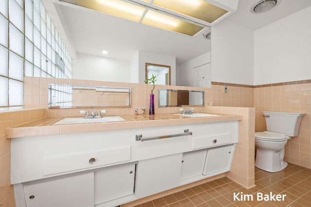 17708 Oakwood Drive, Spring Lake Twp, MI 49456