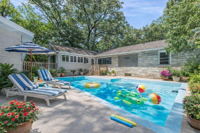 17708 Oakwood Drive, Spring Lake Twp, MI 49456