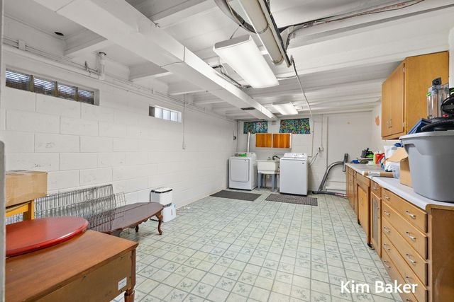 17708 Oakwood Drive, Spring Lake Twp, MI 49456