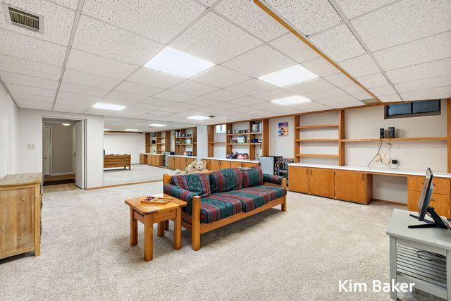 17708 Oakwood Drive, Spring Lake Twp, MI 49456