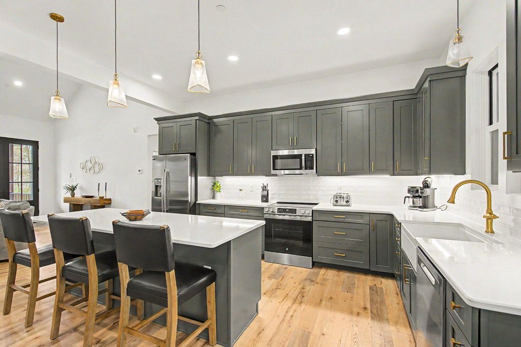 Image 21 of property listing at 454 BILTMORE RIDGE TRL, Mc Henry, MD 21541