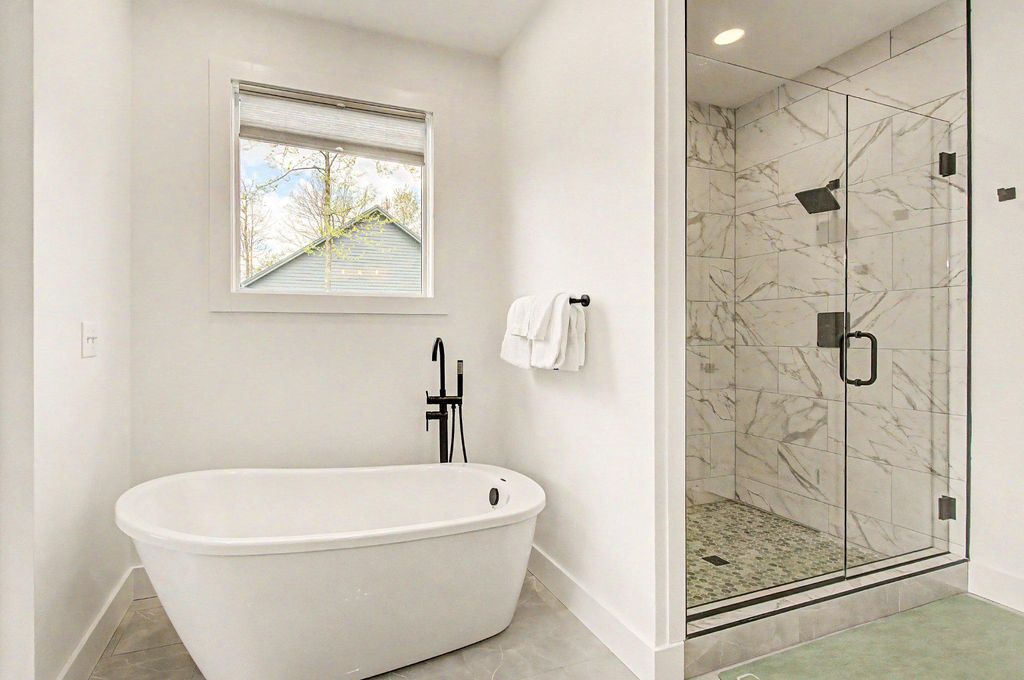 Image 36 of property listing at 454 BILTMORE RIDGE TRL, Mc Henry, MD 21541