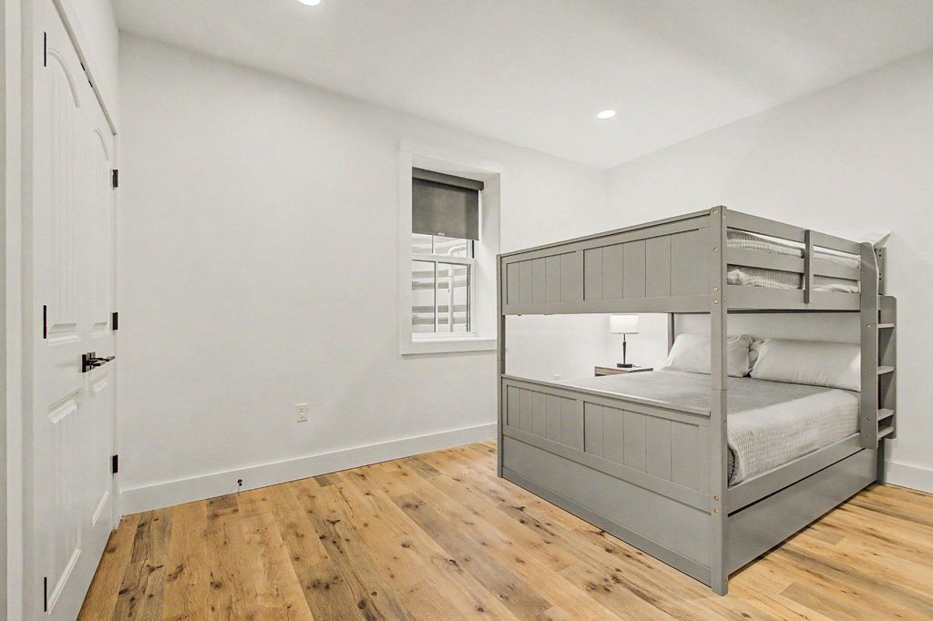 Image 60 of property listing at 454 BILTMORE RIDGE TRL, Mc Henry, MD 21541