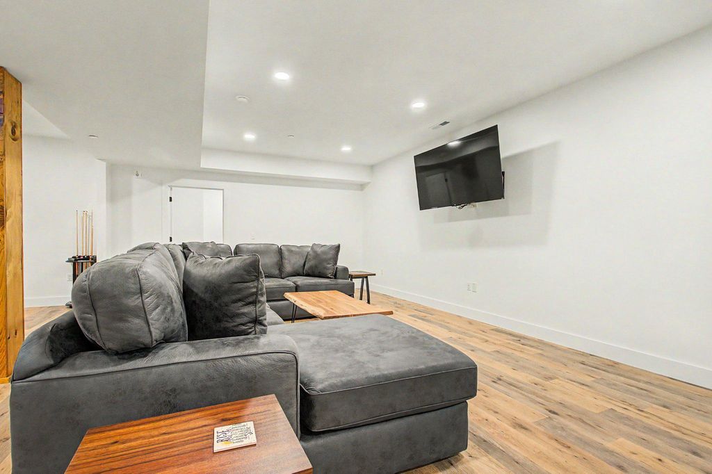 Image 66 of property listing at 454 BILTMORE RIDGE TRL, Mc Henry, MD 21541