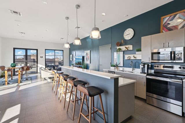1900 12th Ave S Apt 205, Nashville, TN 37203