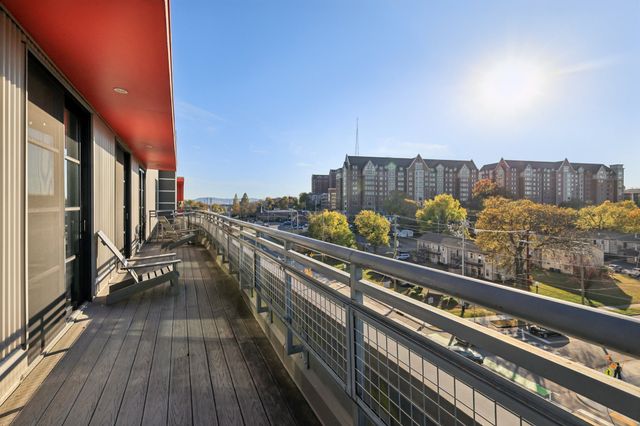 1900 12th Ave S Apt 205, Nashville, TN 37203