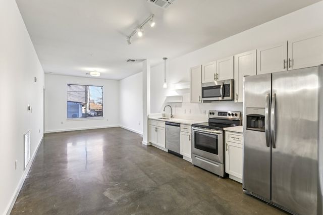 1900 12th Ave S Apt 205, Nashville, TN 37203