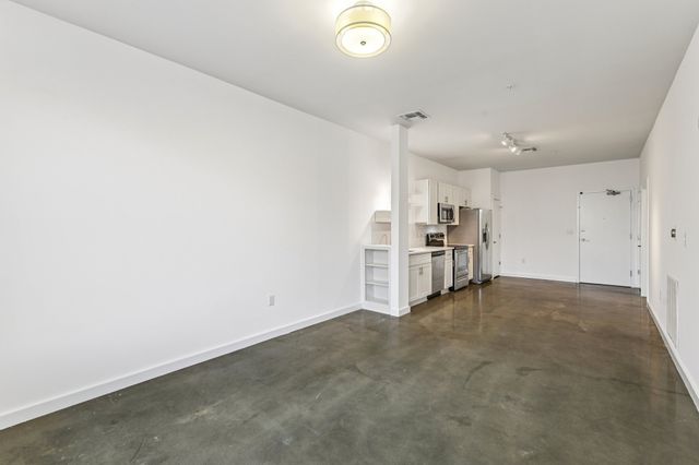 1900 12th Ave S Apt 205, Nashville, TN 37203
