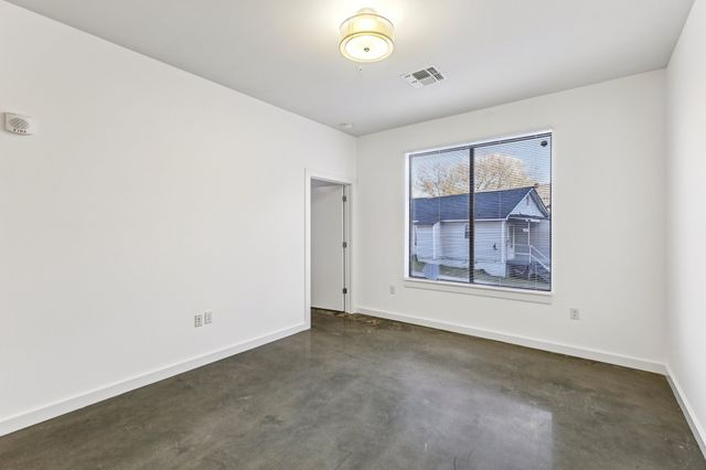 1900 12th Ave S Apt 205, Nashville, TN 37203