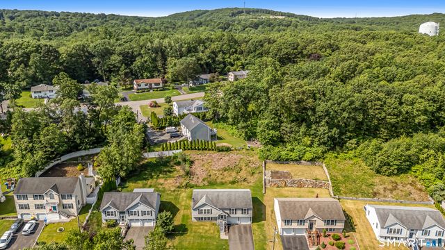 111 Alisha Lane, Waterbury, CT 06705