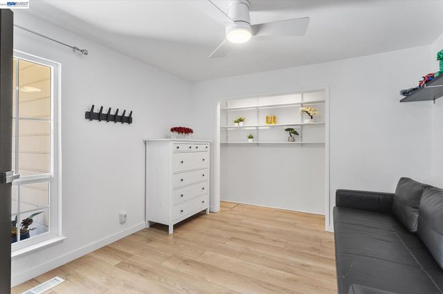 5736 Medallion Ct, Castro Valley, CA 94552