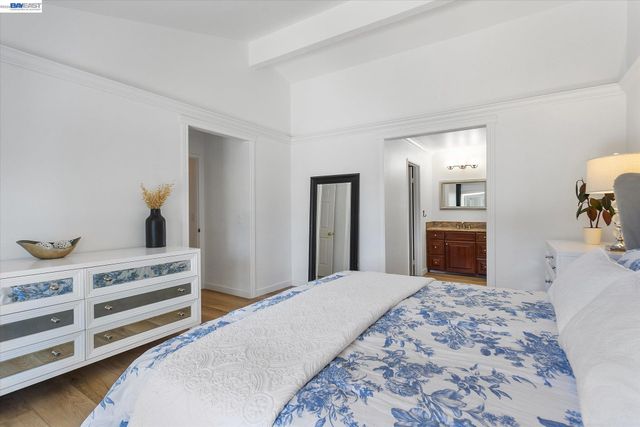 5736 Medallion Ct, Castro Valley, CA 94552