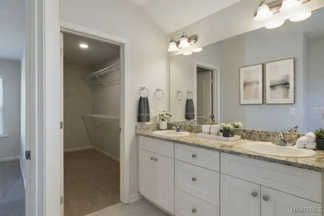 325 Brownstone Loop, Elmore, AL 36025