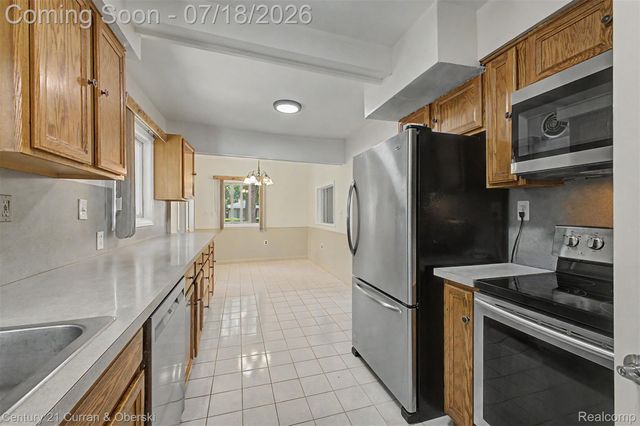 4124 Jackson Street, Dearborn Heights, MI 48125