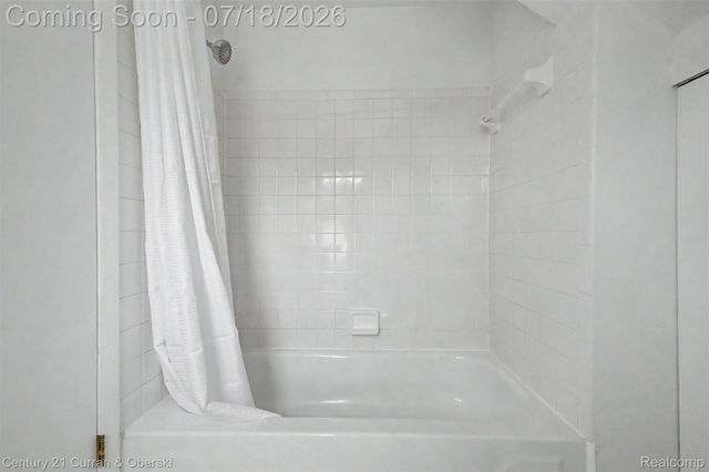 4124 Jackson Street, Dearborn Heights, MI 48125