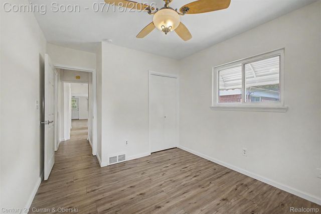 4124 Jackson Street, Dearborn Heights, MI 48125