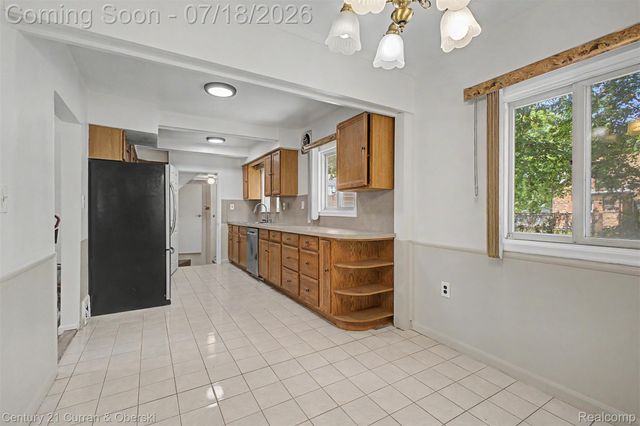 4124 Jackson Street, Dearborn Heights, MI 48125