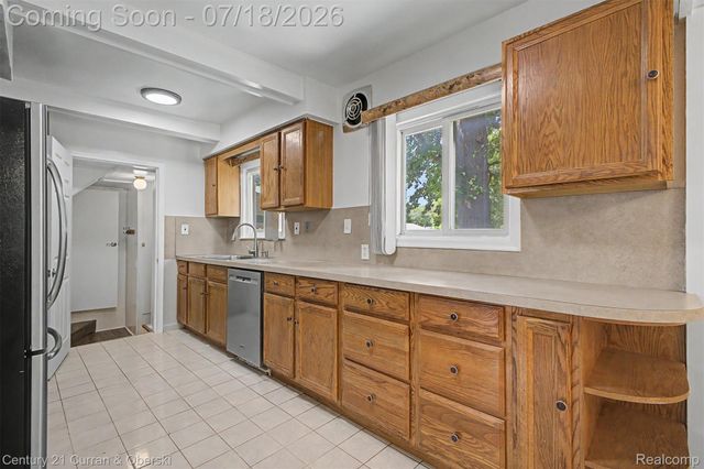 4124 Jackson Street, Dearborn Heights, MI 48125