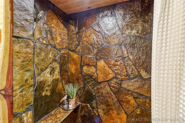 1336 State Hwy 9A, Eufaula, OK 74432