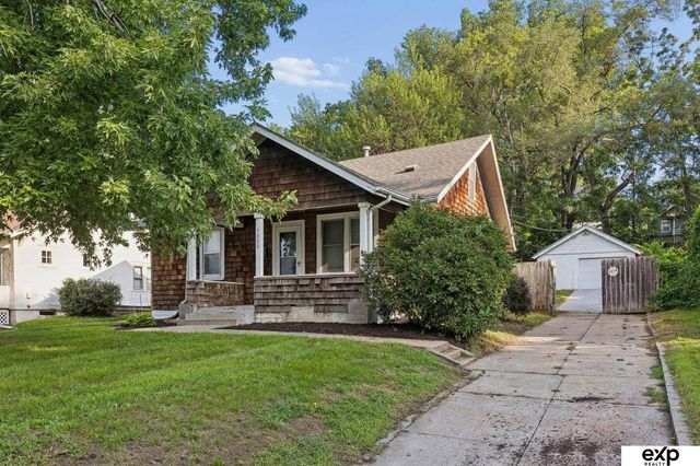 4806 Charles Street, Omaha, NE 68132