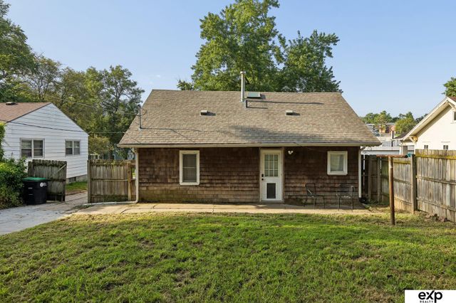 4806 Charles Street, Omaha, NE 68132