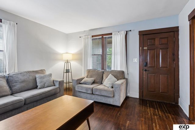 4806 Charles Street, Omaha, NE 68132