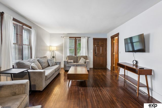 4806 Charles Street, Omaha, NE 68132