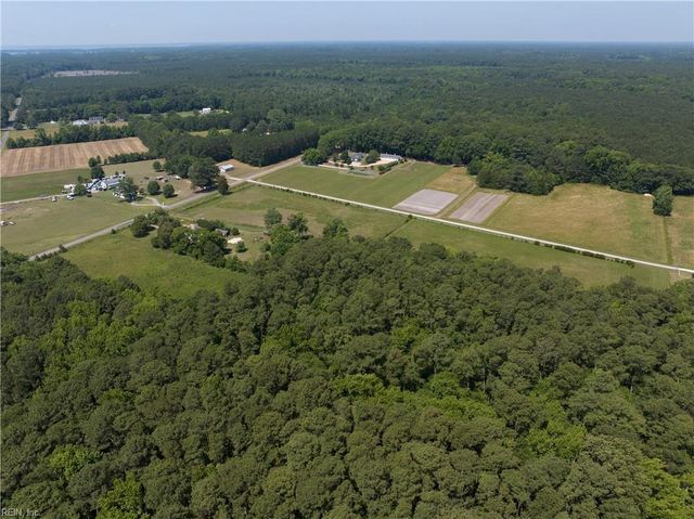 2115 Tabernacle RD, Diggs, VA 23045