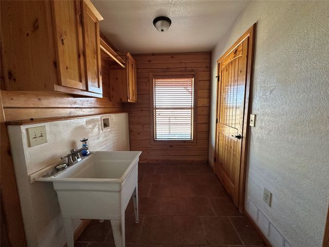 349 Lake Point, Comanche, TX 76442