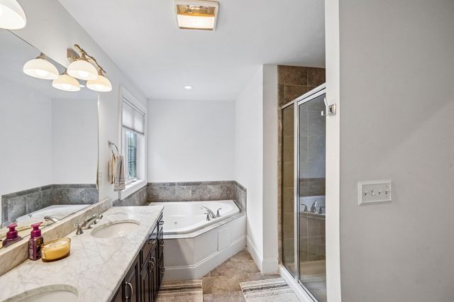 75 Silver Fox Rd, Franklin, MA 02038