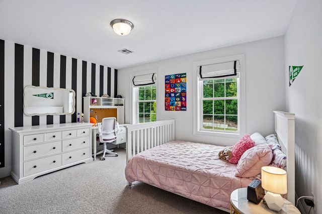 75 Silver Fox Rd, Franklin, MA 02038