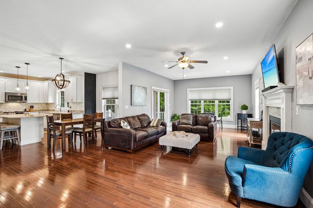 75 Silver Fox Rd, Franklin, MA 02038